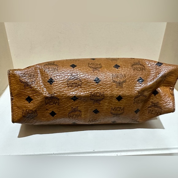 MCM Monogram Clutch - Picture 8 of 12